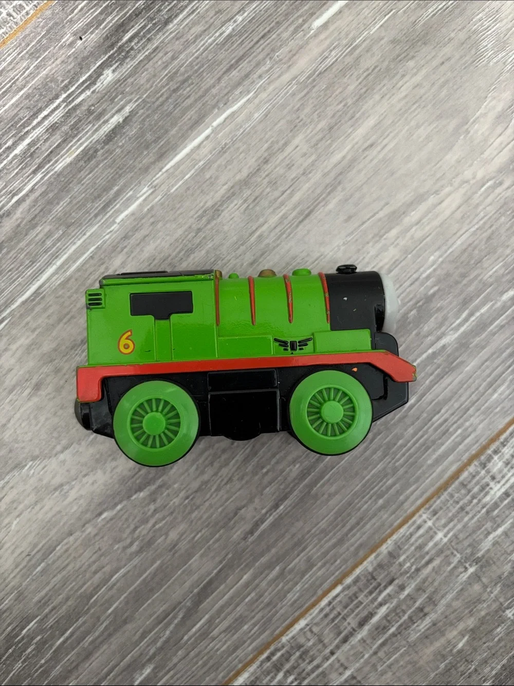 Motorized Percy with Magnets - Works! Thomas & Friends (for wooden tracks)